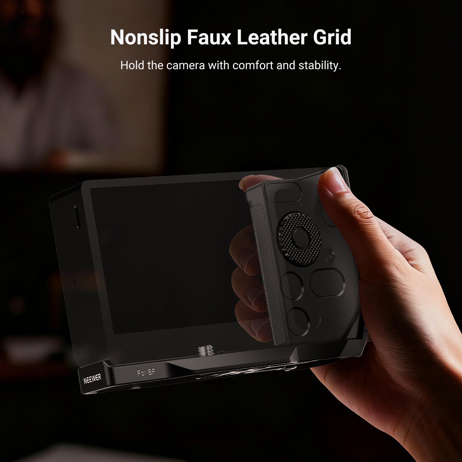 Textured grip ensures stable handheld shooting for YouTube/TikTok vlogging, live streaming, and photography on the go